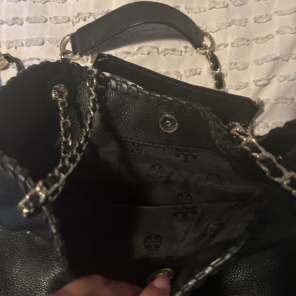 Tory Burch Black Leather Bag- adjustable strap - Picture 5 of 11